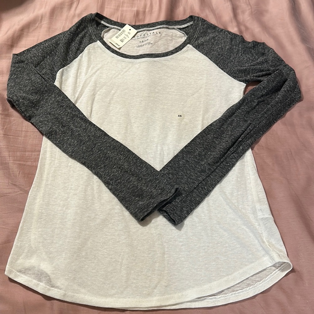 Aeropostale Raglan Baseball Tee Long Sleeve XS White Gray NWT